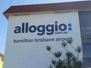 Shop front signs Brisbane